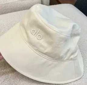 Sun Hats for Men Women Bucket Hats UPF 50+ Foldable UV Protection Hiking Beach Fishing Summer Bucket Hat (Color: White)
